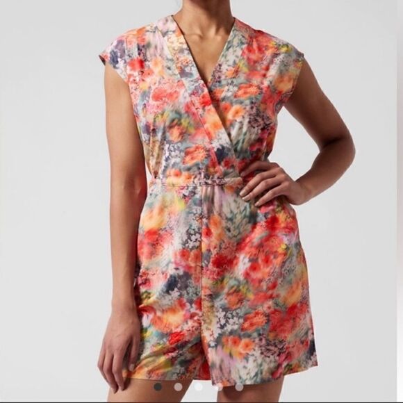 Athleta flowered lightweight floral romper size XXS - Picture 2 of 7